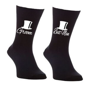Bräutigam, Trauzeuge, Vater der Braut, Trauzeuge, Platzanweiser Hut Druck 4er-Set Hochzeit Braut Party Socken / Geschenk / Gunst / Junggesellenabschied