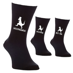 Groomasaurus Dino Dinosaurier Bräutigam, Trauzeuge, Vater der Braut, Trauzeuge, Platzanweiser 3er Set Hochzeit Braut Party Socken / Geschenk / Gunst / Junggesellenabschied