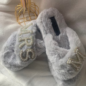 Personalised pearl patch ladies fluffy furry slippers sliders bridal wedding party gift