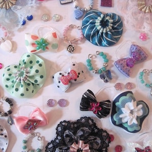 Littlest Pet Shop 10 PC Lot CLOTHING ACCESSORIES Random Surprise Gift Grab Bag Clothes
