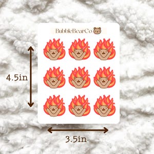 Op de afbeelding: Een vel stickers met een herhalend patroon van een cartoonbeer in vlammen. De stickers zijn 11,4 cm hoog en 8,9 cm breed. De tekst "BubbleBearCo" staat bovenaan.
