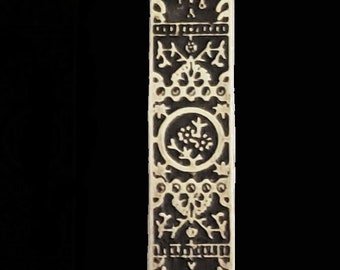 HW-09-BS Dollhouse Miniature Brass Hardware in 1:12 Scale - Eastlake Windsor &#39;Flower&#39; Push Plate