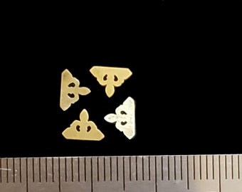 BK-03 Dollhouse Miniature Brass Hardware in 1:12 Scale - Book Corners Fleur (pkg of 4)