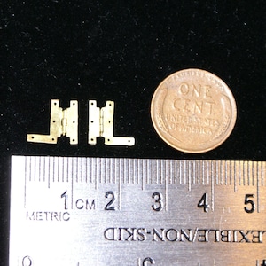 CL-03  Dollhouse miniature hinges in 1:12 scale -   Classic Colonial plain HL 4.5