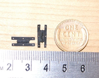 CL-02 Dollhouse miniature brass hinges in 1:12 scale -   Classic Colonial Large H 6