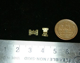 EL-02 Dollhouse Miniature Brass Hinges in 1:12 Scale - Eastlake Windsor Etched 'T' hinge