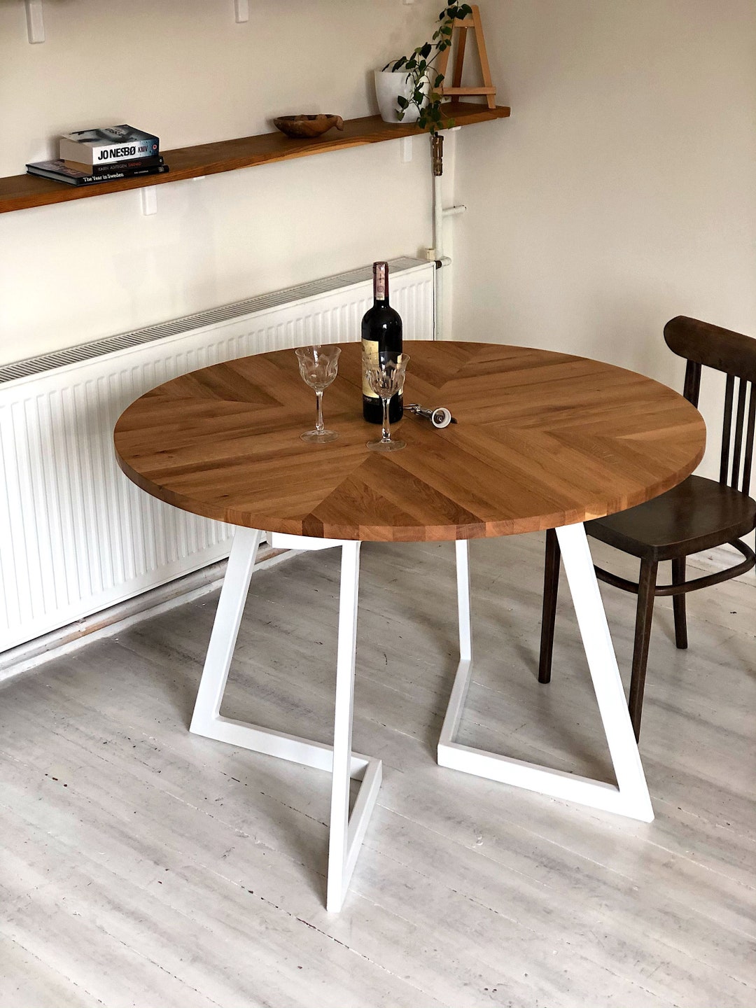 Extendable/non-extendable Round Dining Table, Oak Scandinavian