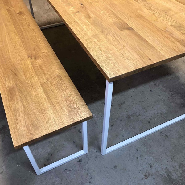 Möbelset, Esstisch BASIC TRE mit Sitzbank, Moderne Möbel aus Eichenholz im industriellen Stil, Gestell Tisch aus Massivholz und Schwarzstahl