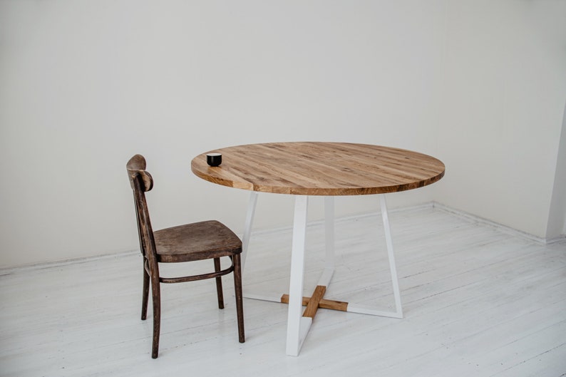 Round extendable kitchen table, modern dining table, white extending oak table, wooden table with white frame MÅNE WHITE imagen 9