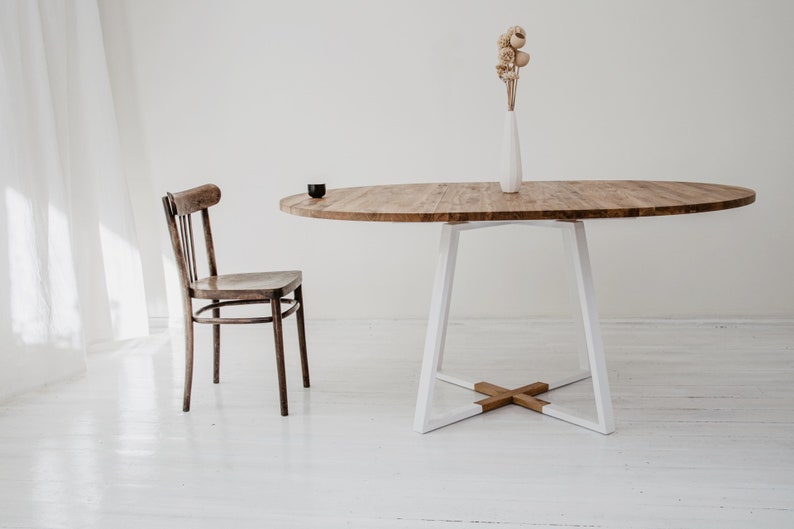 Round extendable kitchen table, modern dining table, white extending oak table, wooden table with white frame MÅNE WHITE imagen 10