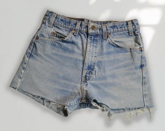 Levi’s 505 Shorts Size 27/28, Vintage 1990s Made in USA, W32 Tag
