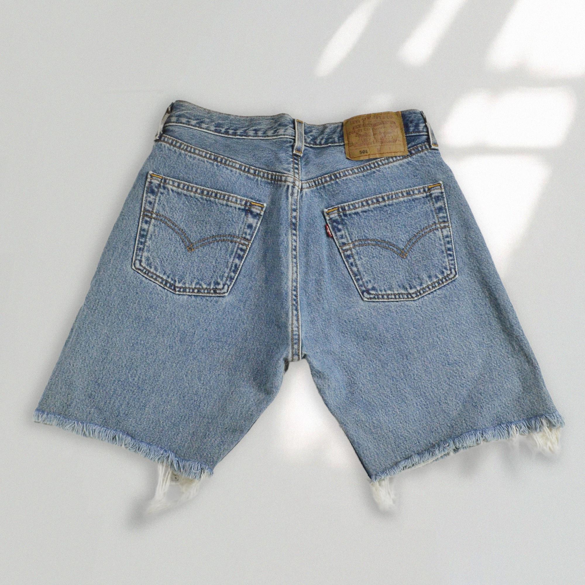 Size 27 Vintage Levi