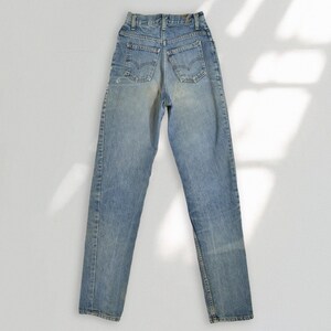 XS/Size 24 Vintage Levi's Jeans 1970s Made in USA image 4