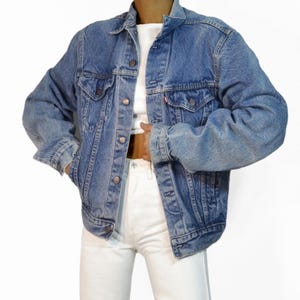 Vintage Levi&#39;s Denim Trucker Jacket Size Small | 1980s Made in USA