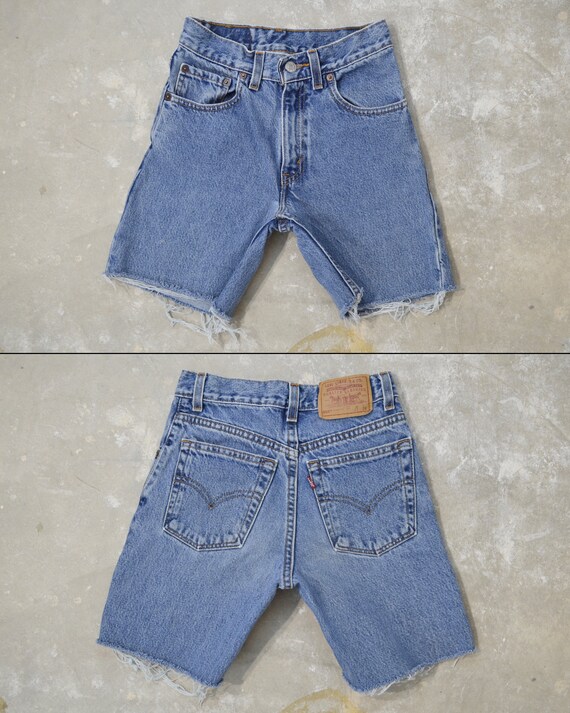 Vintage Levi's 505 Shorts, 23.5”
