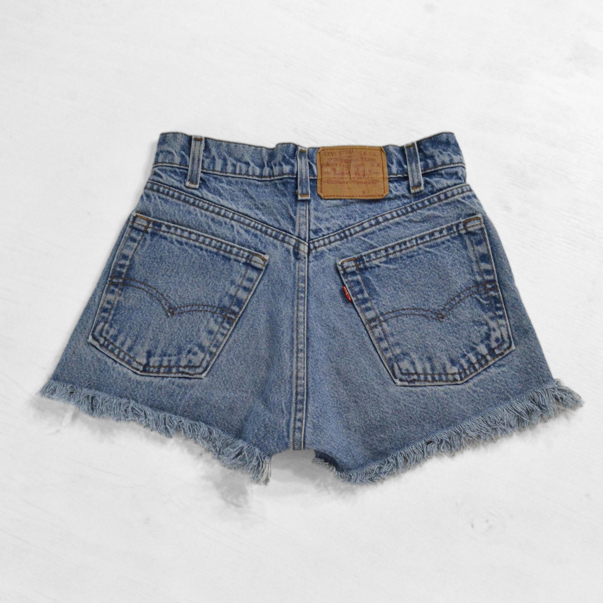Vintage Levi's 517 Jean Shorts W30 Tag, 27 Waist, 1970s 1980s Made