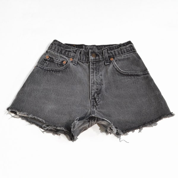 Vintage Levi's 550 Shorts, 25”
