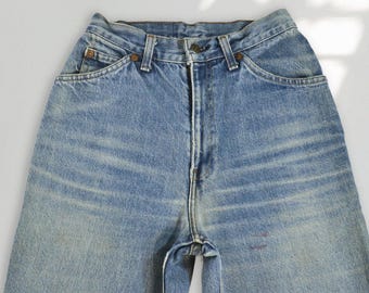XS/Size 24 Vintage Levi's Jeans 1970s Made in USA