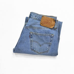 Jeans Levi&#39;s 501 vintage, vita 33, etichetta W36, anni &#39;90, realizzati negli USA, 100% denim di cotone, patta con bottoni
