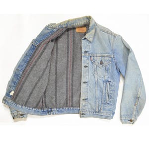 Vintage Levi&#39;s Denim Lined Wool Blanket Trucker Jacket Size Small Medium | 1980s Made in USA