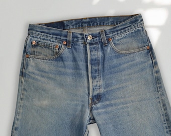 Jeans Levi’s 501 in denim, taglia 28/29, vintage anni '90, Made in USA, taglia W34.