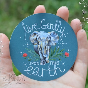 Veganistische, milieuvriendelijke sticker/veganistische sticker/composteerbare sticker/olifant sticker 'Leef voorzichtig op deze aarde'