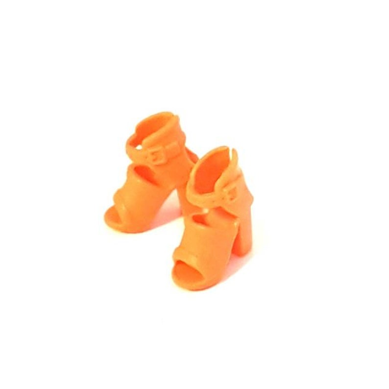 NEW Barbie Fashionista Petite /& Original Doll Blue Flower High Heel Sandal Shoes