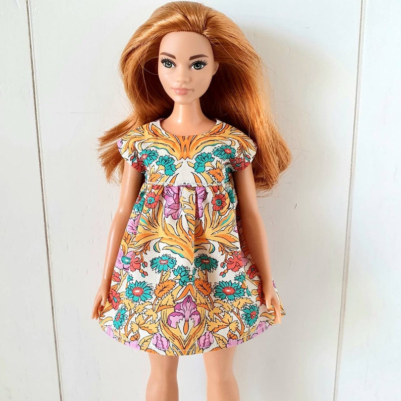 Barbie Fashionistas Gray Red Green Floral Print Shirt REGULAR CURVY TALL PETITE