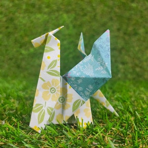 Customizable handmade origami dragon