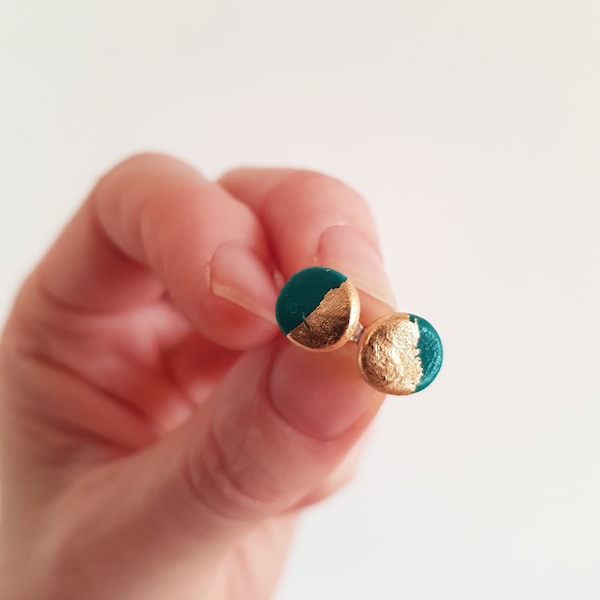 Stud earrings in teal and gold