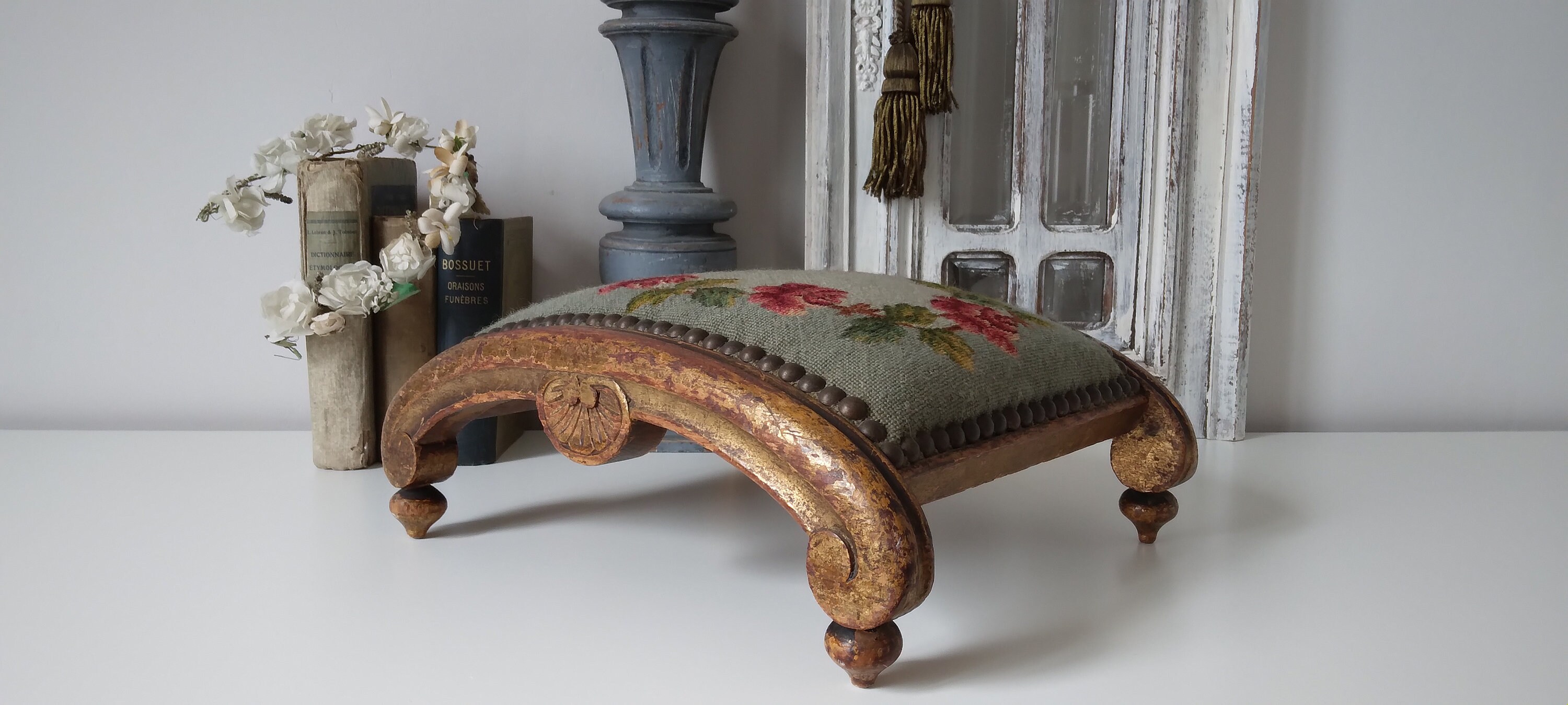 Antique tabouret Repose