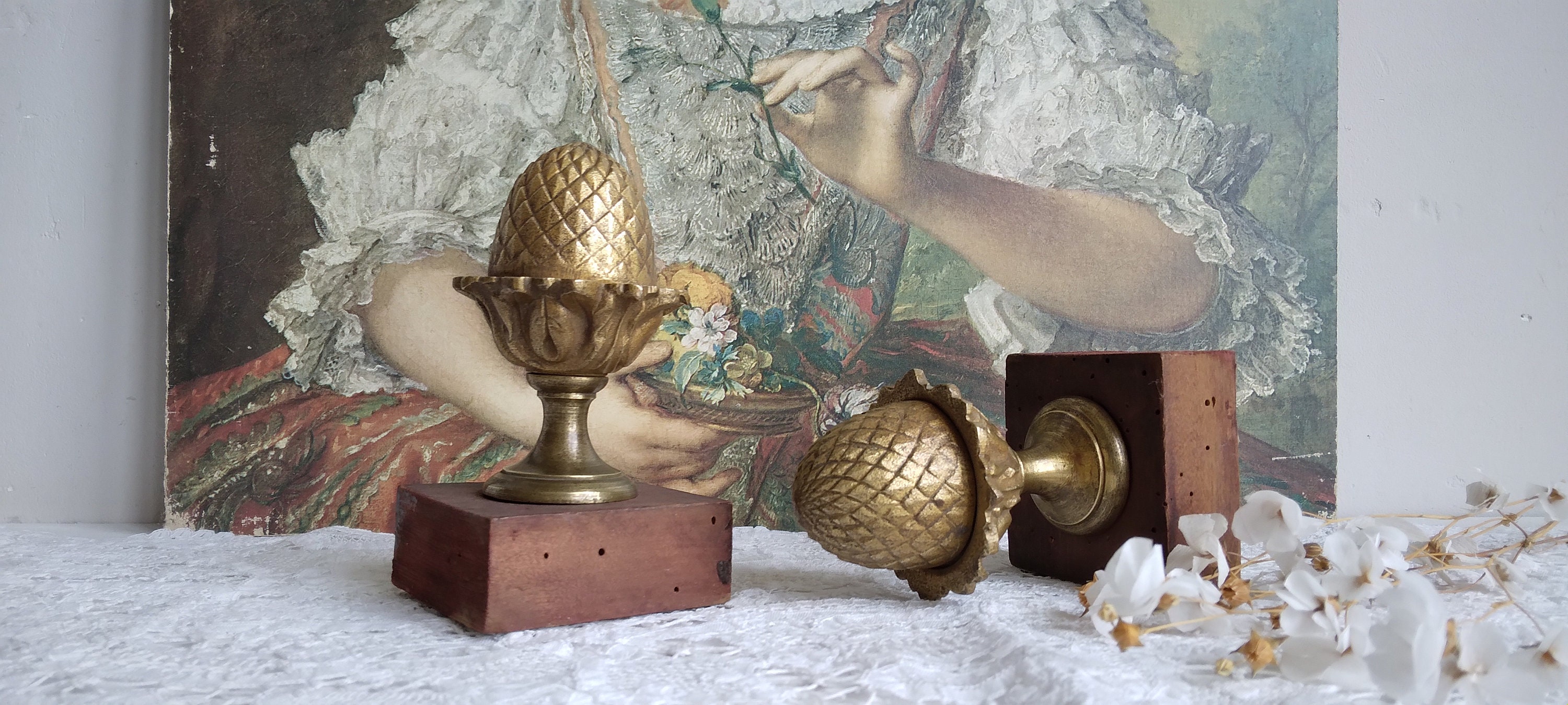 Antique Paire De Pommes