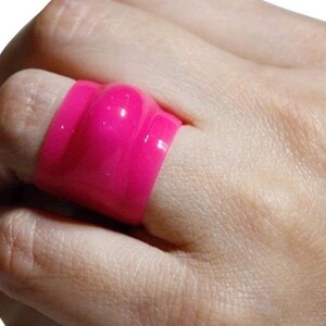 Non-Latex Wedding Ring Guard Safe Ring Cover for Sports & DIY carering protectors Pink