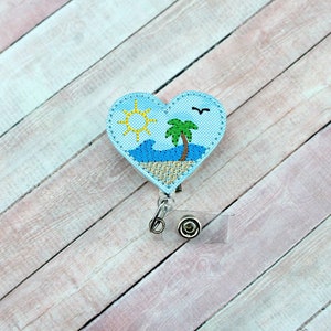 Glitter Beach Heart Badge Reel - Summer Badge - Beach - Badge Reel - Felt Badge Reel - ID Badge Holder - Badge Pull - Ocean Badge Reel