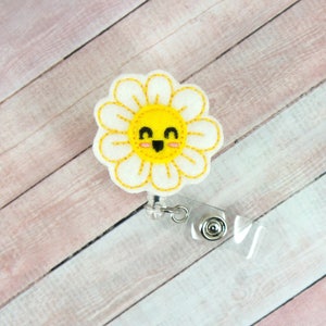 Daisy Badge Reel - Flower Badge Reel- Kawaii Daisy - Nurse Gift -teacher Badge Reel - Retractable ID Badge Holder