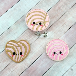 Concha Badge Reel - Cookie Badge Reel -  Felt Badge Reel - Cute Badge Clip - Badge Holder - Badge Pull - Lanyard - RN Gift