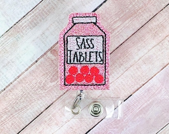 Carrete de insignia de tabletas Sass, carrete de insignia de farmacéutico, carrete de insignia divertido, carrete de insignia de enfermera, soporte de tarjeta de identificación médica, insignia retráctil, insignia de nombre