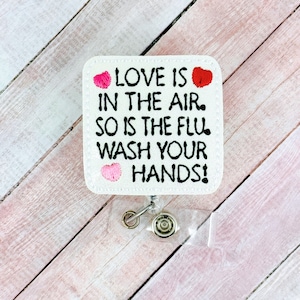 Love Is In The Air Abzeichen Reel, lustiger Badge Halter, Krankenschwester ID Badge, sarkastisches Badge Reel, Snarky Badge Halter, Badge Topper, Lehrer Geschenk