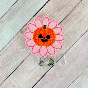 Pumpkin Flower Badge Reel, Halloween Badge Clip, Fall Retractable ID Badge Holder, Nurse ID Badge Pull, Badge Buddy, Swappable Badge Reel