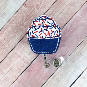 Carrete de insignia de cupcake del 4 de julio, regalos de enfermera, carrete de insignia brillante, clip de insignia, titular de la tarjeta de identificación, carrete de insignia del 4 de julio, carrete de insignia de enfermera