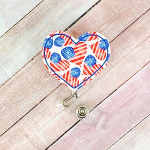 Carrete de insignia de corazón patriótico, carrete de insignia del 4 de julio, insignia patriótica, titular de la insignia, insignia del 4 de julio, regalo de enfermera
