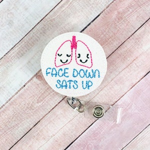Gesicht nach unten Sats Up Badge Reel, Lunge Abzeichen Halter, Krankenhaus Abzeichen Reel, Abzeichen Halter, Abzeichen Clip, ID, Schlüsselband, Atemtherapeut Abzeichen