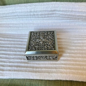 Selangor Pewter Trinket Box, 3&quot;, Red Velvet Lined, Hand Finished, Gift Box, New with Packaging, Jewelry