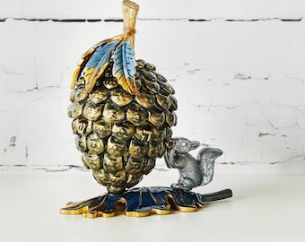 Hanukkah Dreidel Squirrels harvest Pinecone | Hanukkah designed Jewish Holidays gift Home decor Judaica Winter Art Chanukah Sevivon spinner