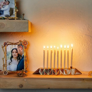 Abstract Jewish art Hanukkah Menorah Modern Jewish Decoration Unique Chanukiah for Hanukkah lights 9 branch juif Hanoucca Home Decor