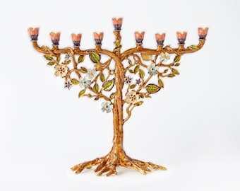 Jüdische Chanukka Menorah, Blume auf Rebe. Handbemalt mit Kristallen, Housewarming, Zuhause, Chanukah-Geschenk. Jehudaica, 7,5 "H auf 9" L