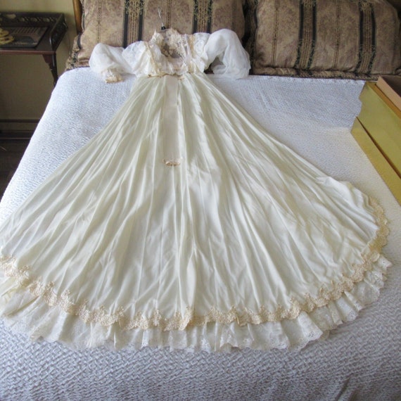70's Wedding Dress 4 Hat CottageCore Lace Train X… - image 3