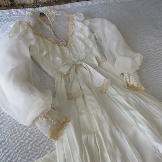 70's Wedding Dress 4 Hat CottageCore Lace Train X… - image 10