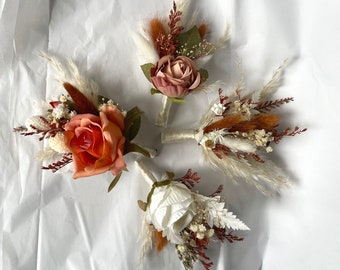 Orange Rust Terracotta Boutonnieres Wedding Cinnamon Boutonnière Corsages Groomsmen Groom Green Artificial Wedding Flowers Wedding Decor