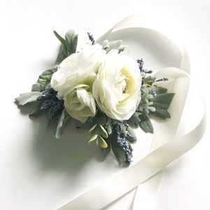 Wedding Corsage Boutonnieres Corsages White Groomsmen Groom Bouquet Handmade Green Artificial Faux Wedding Flowers Modern Wedding Decor
